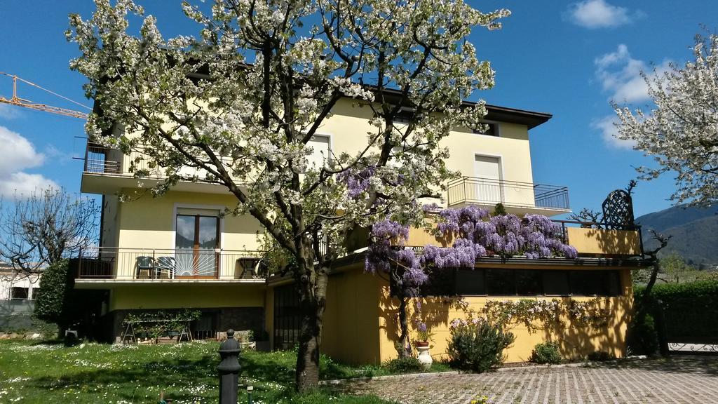 شقة Casa Ferrari Monica كالسرانيكا ال لاغو المظهر الخارجي الصورة